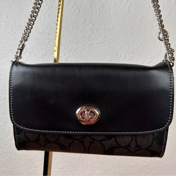 Coach Chain Crossbody In Metallic Signature Canvas And Leather With Turnlock - Picture 14 of 16